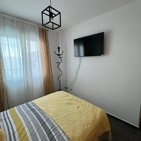 Apartment Paradise *